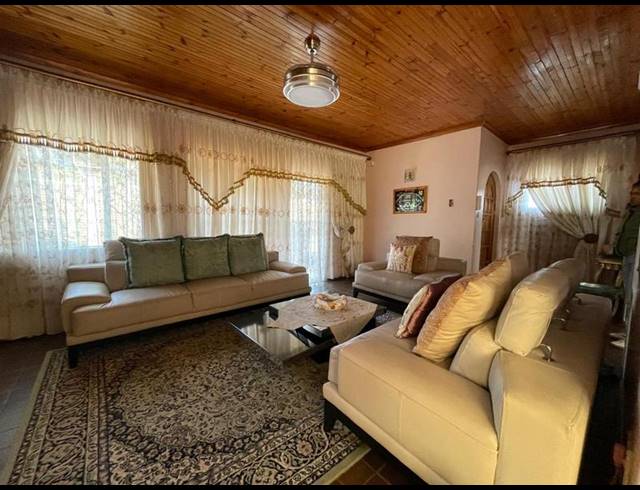 4 BEDROOM HOUSE FOR SALE IN EASTWOOD